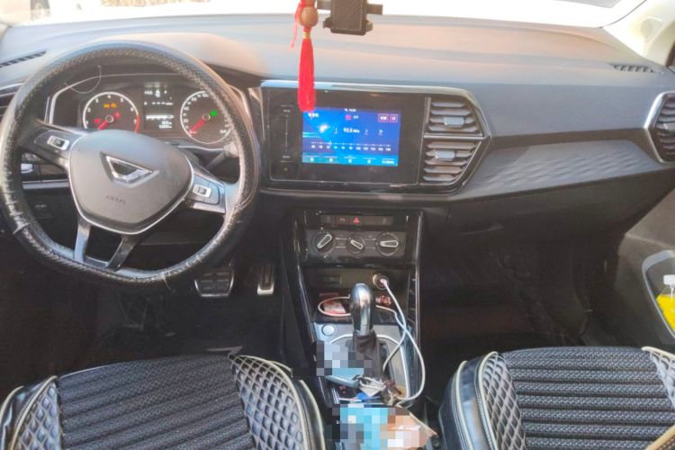 Used Jetta VS5 2021 280TSI Automatic Enjoyment Model Center Console