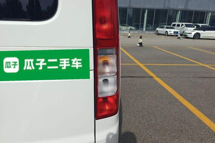 Used Ruichi EC75 2025 Model Passenger Vehicle Smart Driving Ultra-Charging Edition, Pioneer Type I, 52.16 kWh
