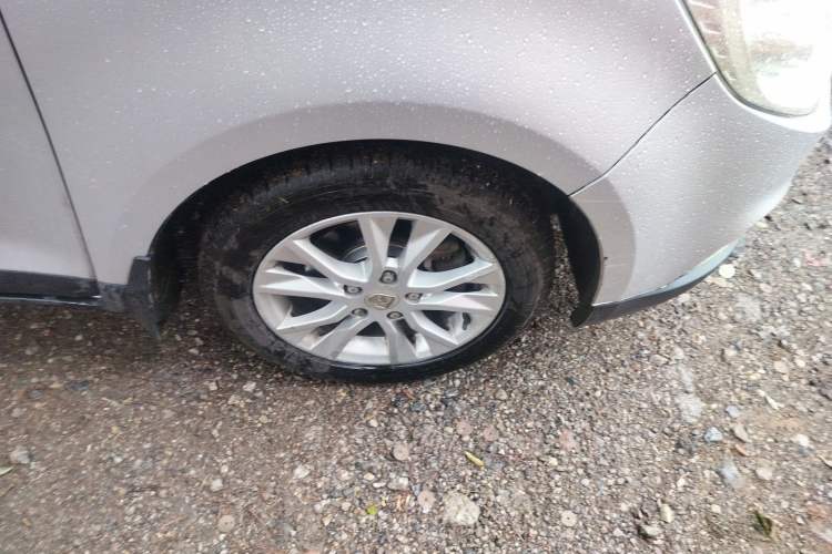 Used Baojun 730 2014 1.5L manual luxury trim 7 seats