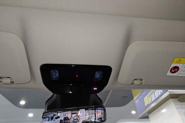 Used Li Auto Li Auto i8 2025 Model Standard Version
