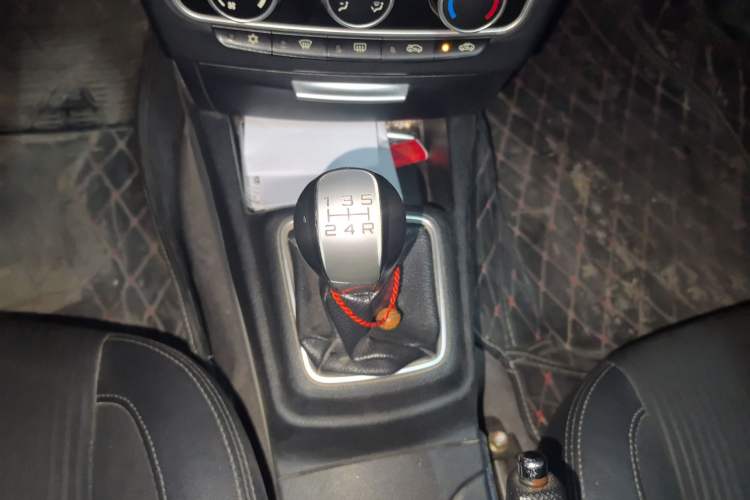 Used Soueast V3 Lingyue 2015 1.5L Manual Style Edition
