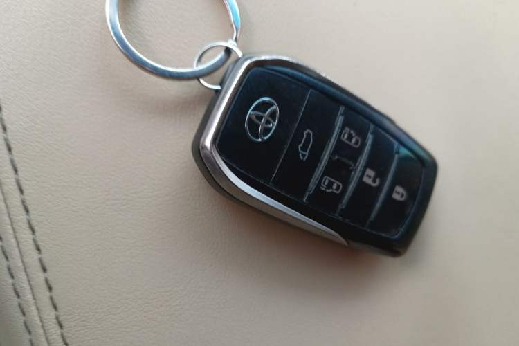 Used Toyota Alphard 2020 Dual-Engine 2.5L Luxury Edition