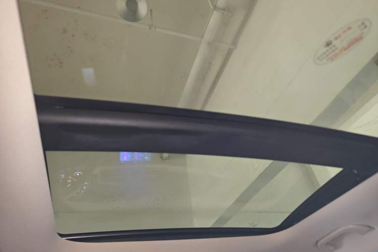 Used Geely Auto Emgrand X7 Sport 2016 2.0L Manual ZhiShang Version Headliner