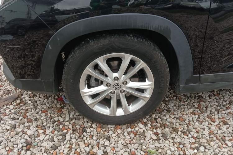 Used Dongfeng Fengon S560 2021 Revised 1.5T CVT Elite Version Left Front Wheel Hub