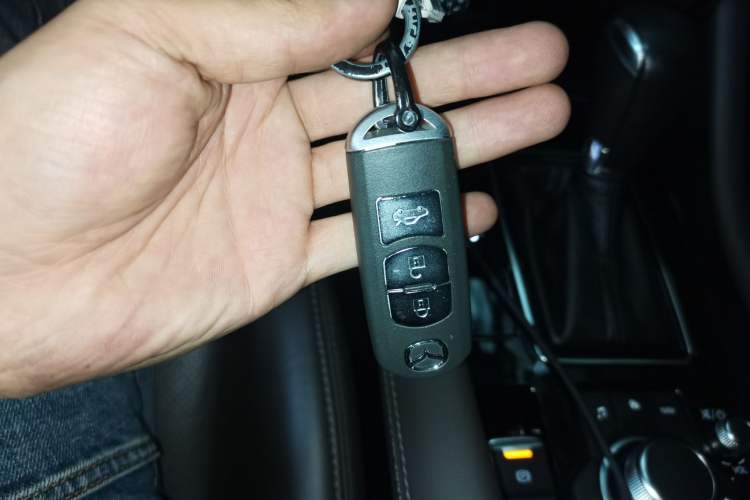 Used Mazda Atenza 2020 2.5L Skytop Deluxe Edition Vehicle Key