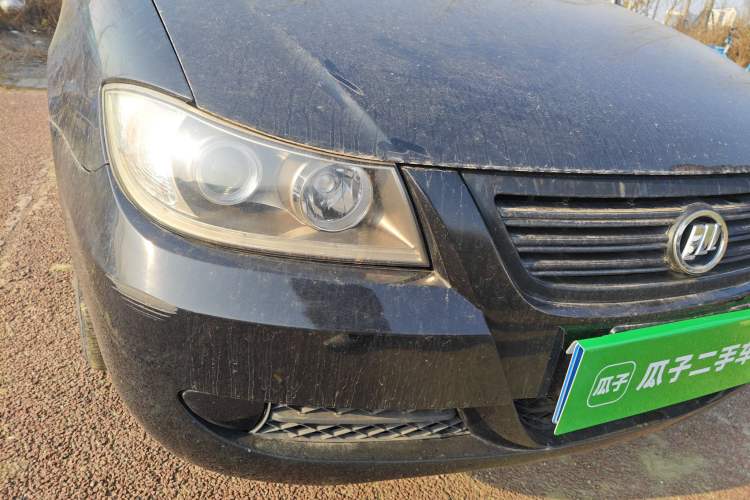 Used Lifan Auto 620 2010 Platinum Edition 1.5L Manual Premium Model