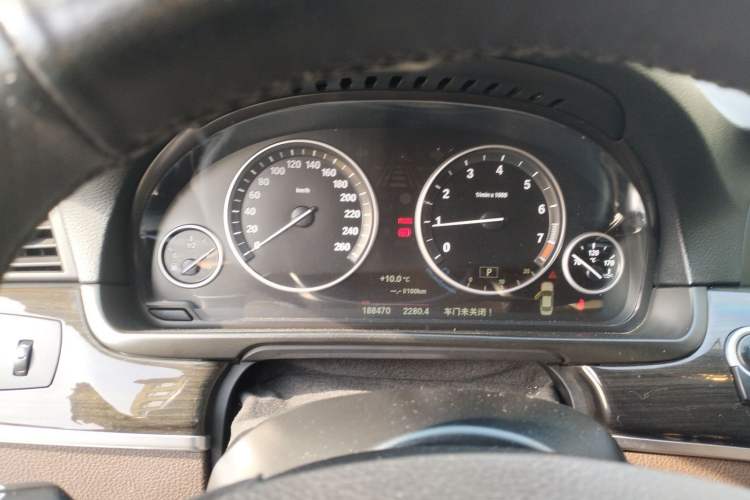 Used BMW 5 Series 2014 525Li Luxury Design Package
