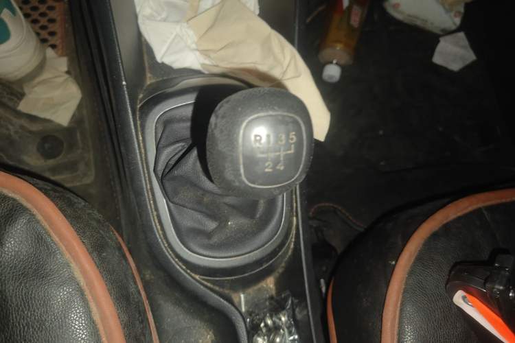 Used Kia K2 2015 Sedan 1.4L MT GLS