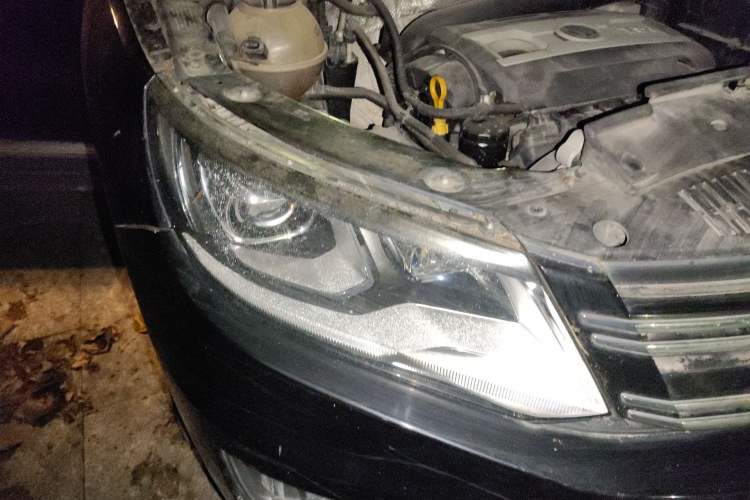 Used Volkswagen Tiguan 2015 1.8TSI Automatic Two-Wheel Drive Luxury Model Right Front Headlight