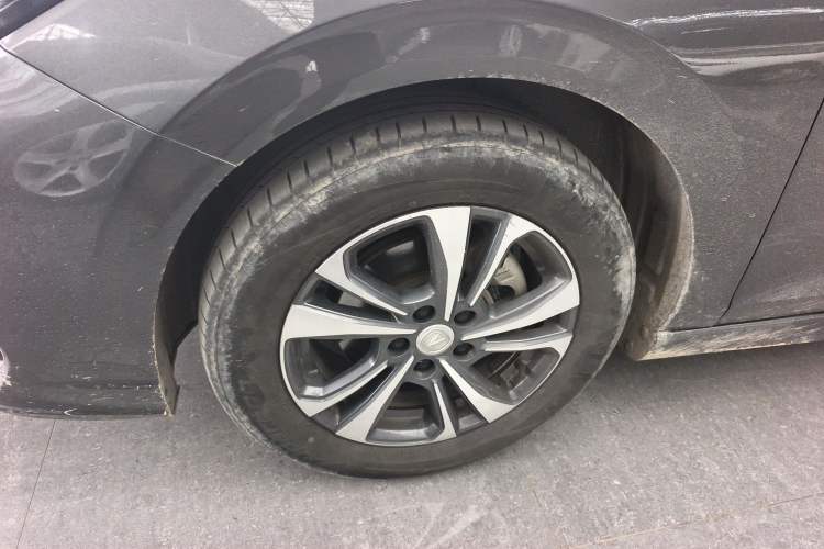 Used CHANGAN Eado 2023 Changan Edition PLUS Blue Whale NE 1.4T GDI DCT Prestige Version Left Front Wheel Hub