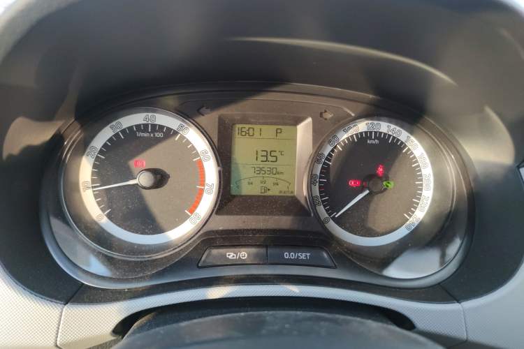 Used Skoda Fabia 2016 1.4L Automatic Car Enjoy Edition
