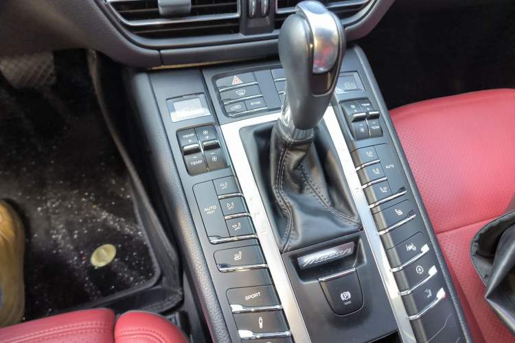 Used Porsche Macan 2018 Macan 2.0T
