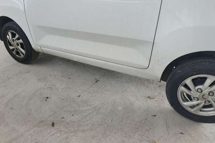 Used Wuling Hongguang MINIEV 2021 Macaron Fashion Model Lithium Iron Phosphate