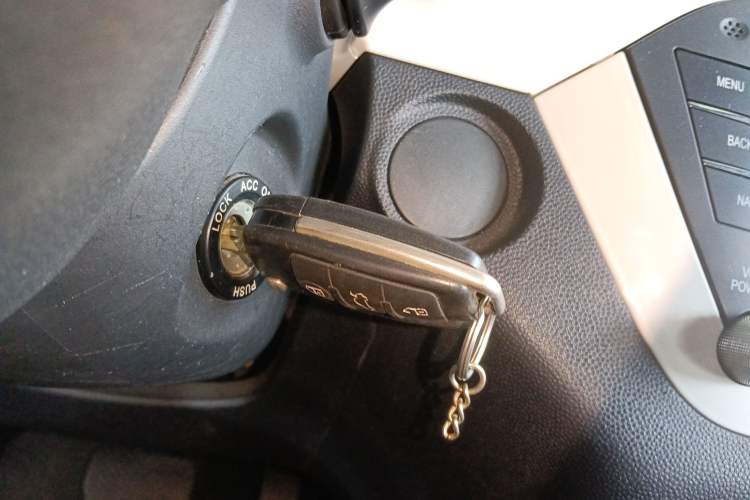 Used JAC Refine S2 2015 1.5L CVT Luxury Smart Version