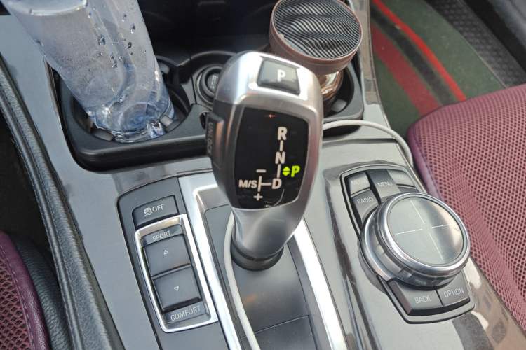 Used BMW 5 Series 2013 525Li Luxury Model
