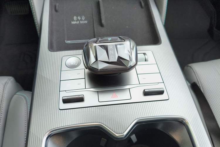 Used BYD Song L DM-i 2025 Intelligent Driving Version 160 km Beyond-Range Type