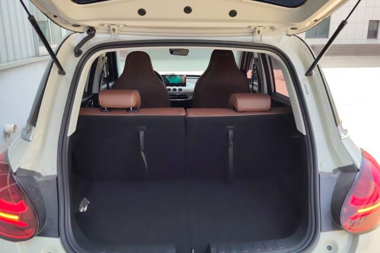 Used Wuling Bingo 2024 333 km Enjoyment Version Trunk