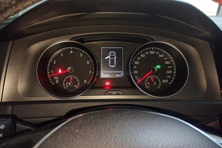 Used Volkswagen Golf 2015 1.4TSI Automatic Comfort Model Instrument Cluster