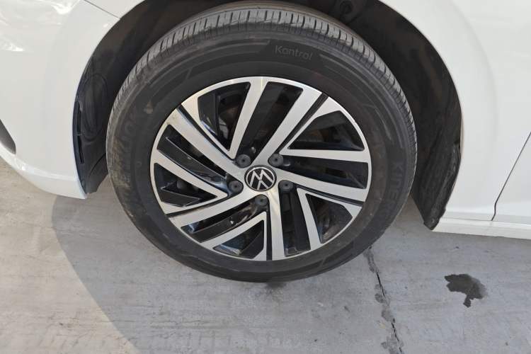 Used Volkswagen Lavida 2022 280TSI DSG Comfort Edition Left Front Wheel Hub