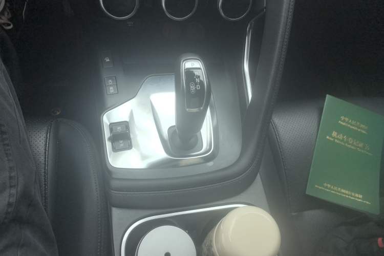 Used Jaguar E-PACE 2018 P200 China VI Gear Lever