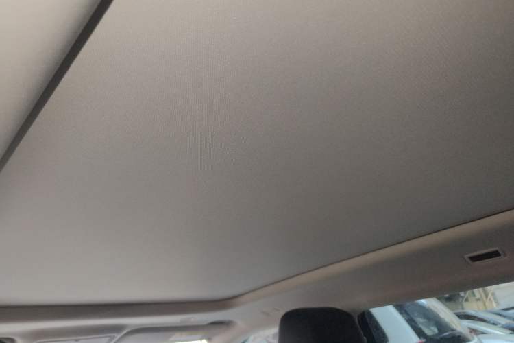 Used Land Rover Range Evoque 2021 Range Rover L 249 PS R-Dynamic SE Luxury Edition Headliner