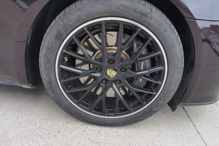 Used Porsche Panamera 2021 Panamera 4 E-Hybrid Executive Long Wheelbase 2.9T Right Front Wheel Hub