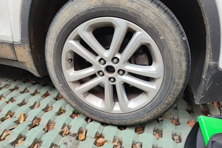 Used Chevrolet Trax 2016 1.4T Manual Two-Wheel Drive Comfort Version with Sunroof