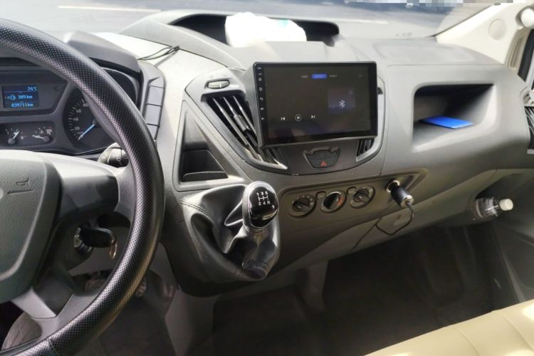 Used Ford Transit 2019 2.0T Diesel Multi-Purpose Commercial Vehicle Mid-Drive Mid-Roof 6-Seater China VI Standard Audio And AC Panel