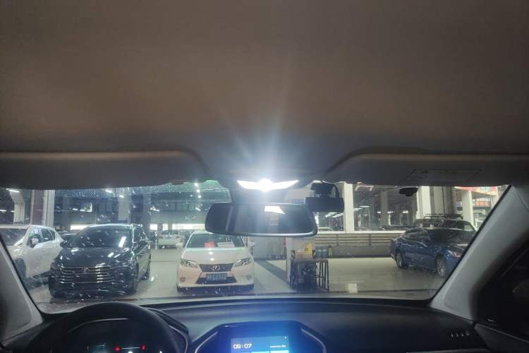 Used Baojun 530 2021 Global Car Anniversary Edition 1.5T CVT Luxury Model 7 Seats