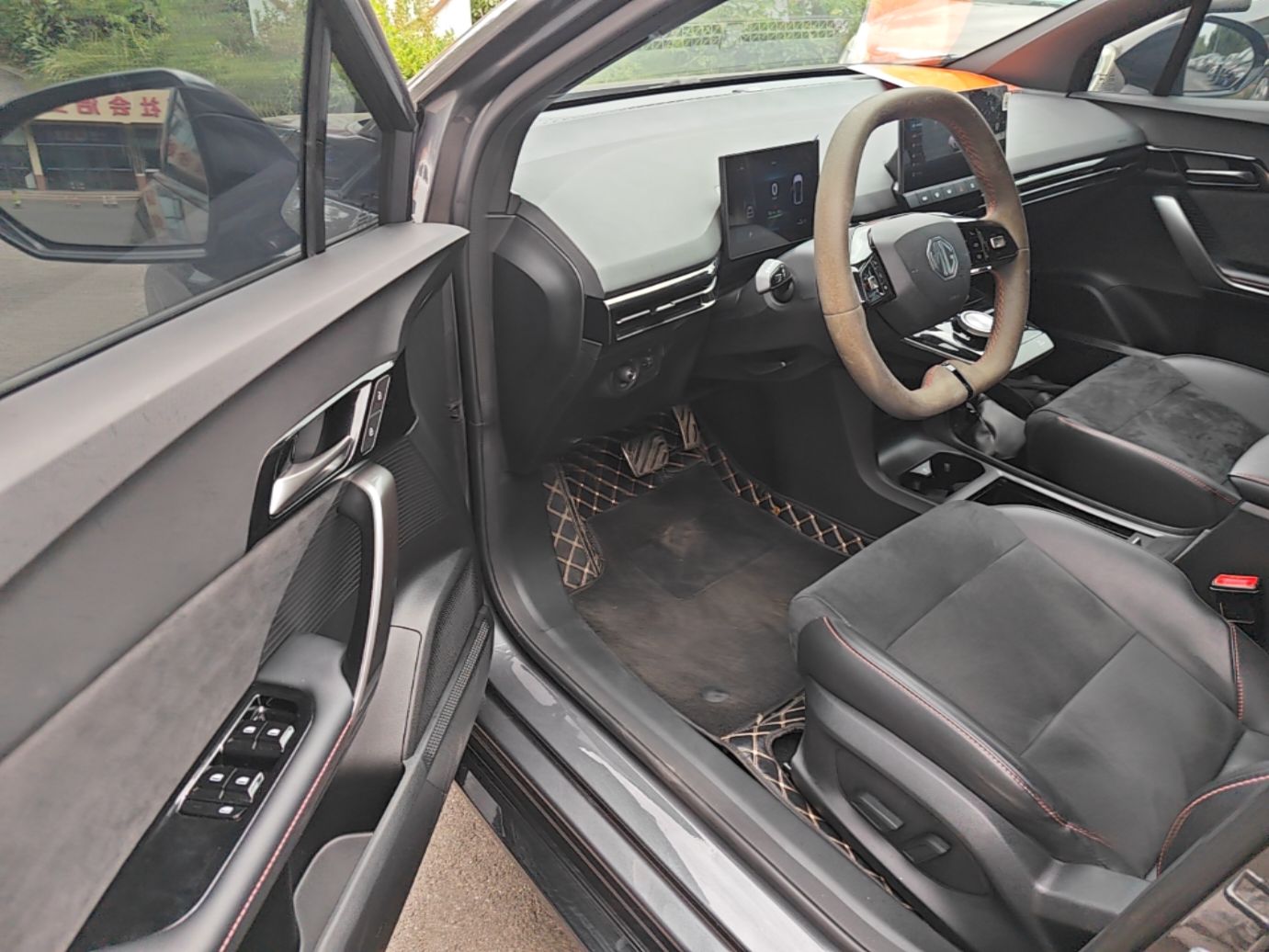 MG 4 EV 2022 460 km All-Wheel-Drive Performance Version — снимка 18