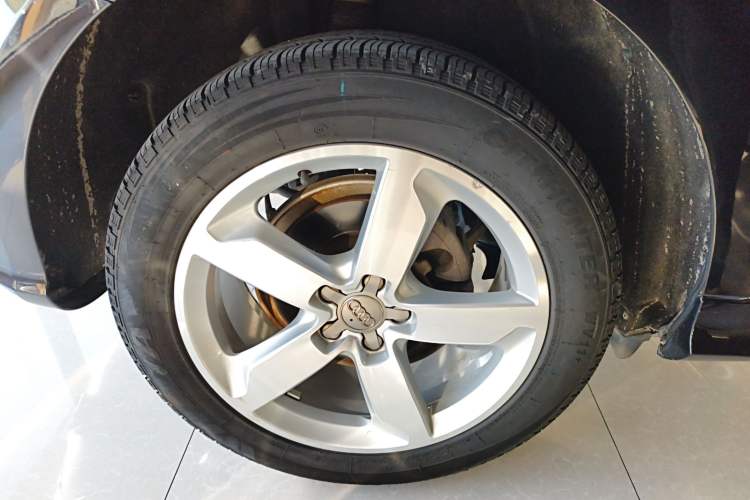 Used Audi Q5 2017 Plus 40 TFSI Ambition Model