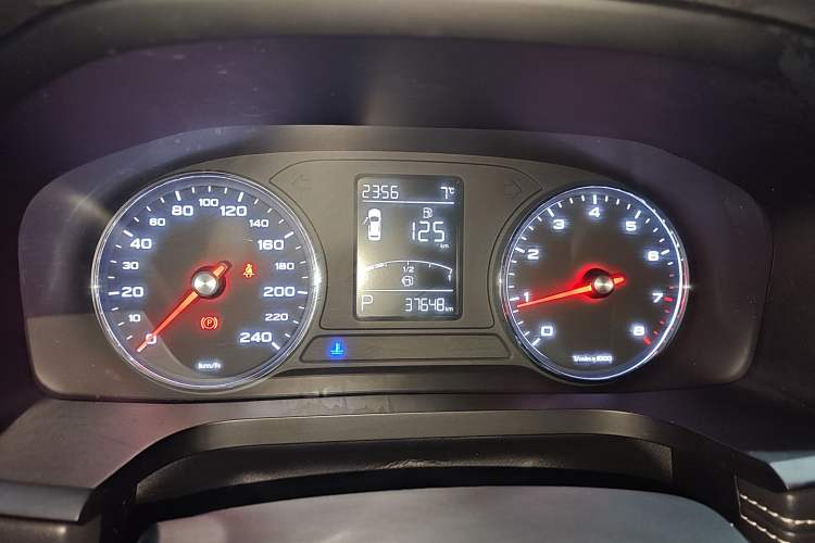 Used Roewe i6 2020 PLUS 1.6L CVT 4G Connected Glory Flagship Edition
