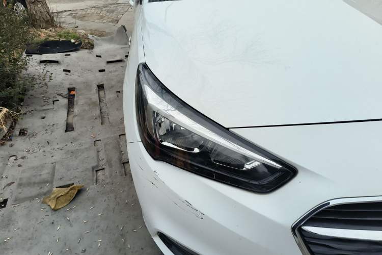 Used Buick Excelle 2018 15N Manual Elite Version Right Front Headlight