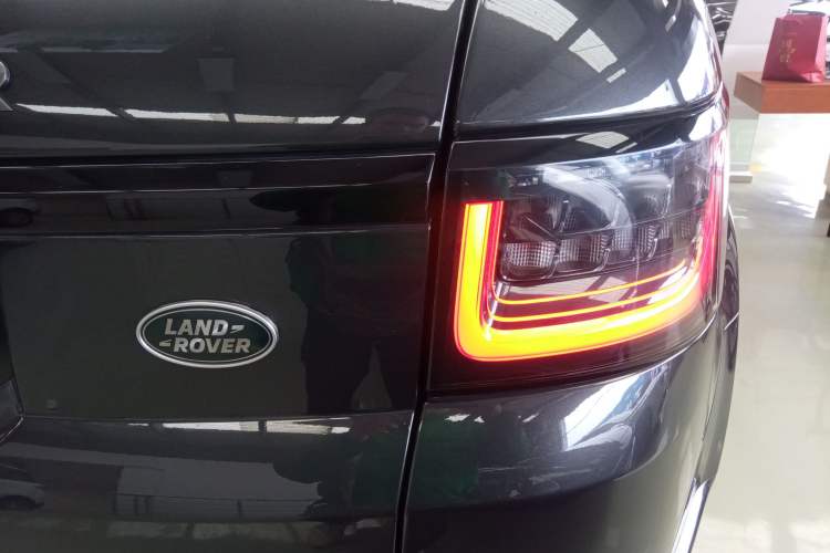 Used Land Rover Range Rover Sport 2020 3.0 L6 HSE DYNAMIC
