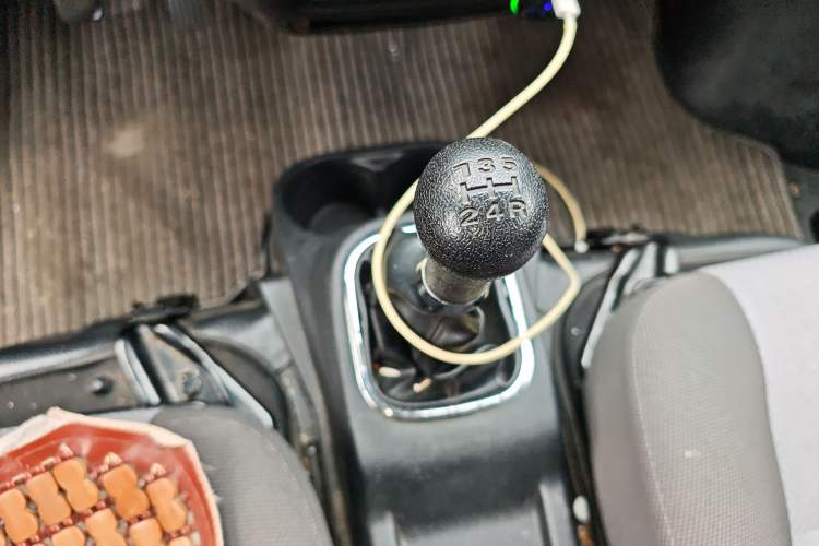 Used CHANGAN KAICHENG Ruixing M60 2020 1.5L Base Version China VI Standard 2-Seater Van with DAM15KR Engine Gear Lever