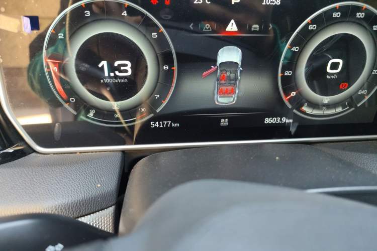 Used Hongqi HS5 2022 Facelifted Version 2.0T Smart Connect Flagship All-Wheel-Drive Edition