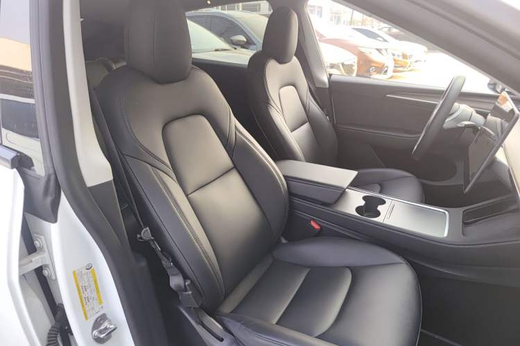 Used Tesla Model Y 2021 Long-Range All-Wheel-Drive Version 3D7