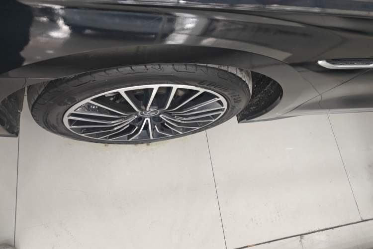 Used BYD Han 2023 DM-i Champion Edition 121KM Prestige Model Exterior 4