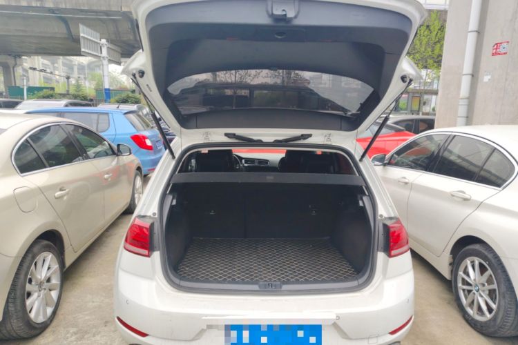 Used Volkswagen Golf 2020 Zhiai Edition 280TSI DSG Comfort Model Trunk