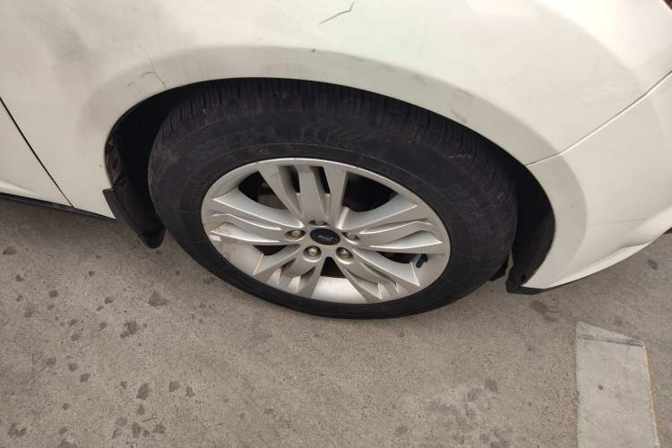 Used Ford Focus 2012 Sedan 1.6L Manual Comfort Model