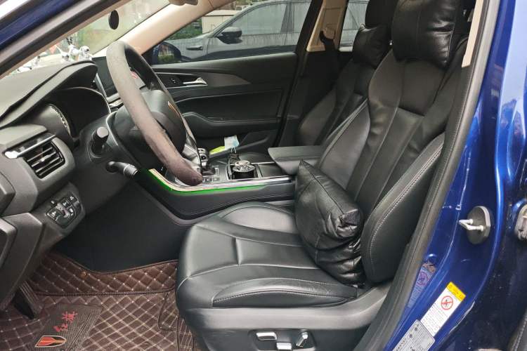 Used Hongqi H5 2022 Classic Model 1.8T Automatic Smart Connect Flagship Edition Left Front Seat
