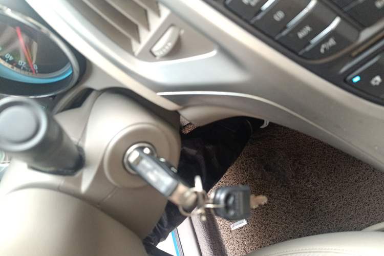 Used Buick GT 2012 GT 1.6L Automatic Fashion Edition Vehicle Key