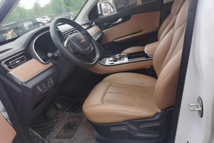 Used Sinotruk VGV VX7 2022 2.0T Automatic Industry-Customized Version HY4C20B Left Front Seat