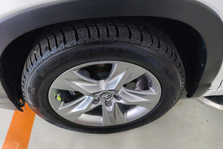 Used Toyota Highlander 2021 2.0T Four-Wheel Drive Prestige Version 7 Seats
