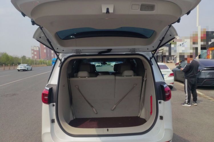 Used Buick GL8 2023 ES Lu Zun Comfort Model Trunk