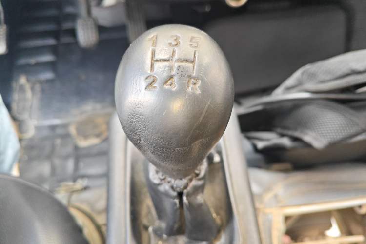 Used Wuling Zhiguang 2015 1.2L Practical LS-I Model Gear Lever
