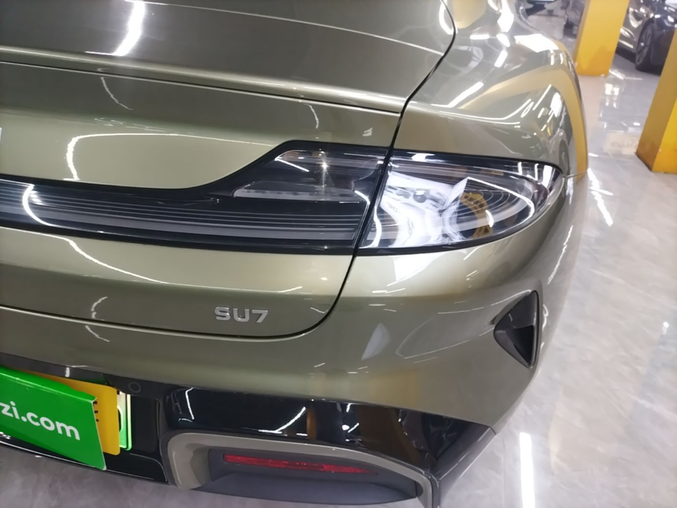 Xiaomi Auto SU7 2024 Rear-Drive Ultra-Long Range Advanced Pro-Level Intelligent Driving Version — снимка 9