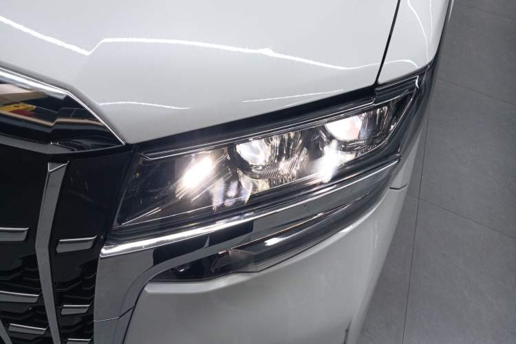 Used Toyota Alphard 2019 Dual-Engine 2.5L Prestige Edition