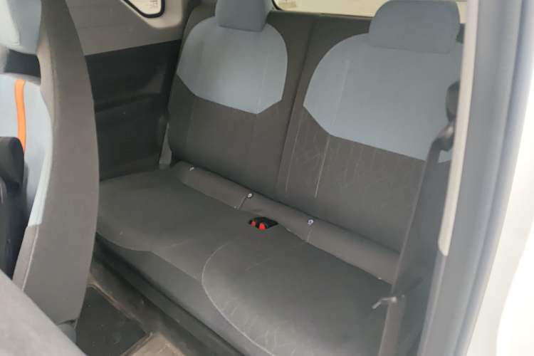 Used Geely Galaxy Panda 2024 Panda Mini 200km Endurance Bear
