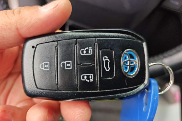 Used Toyota SIENNA 2021 2.5L Hybrid Ultimate Edition